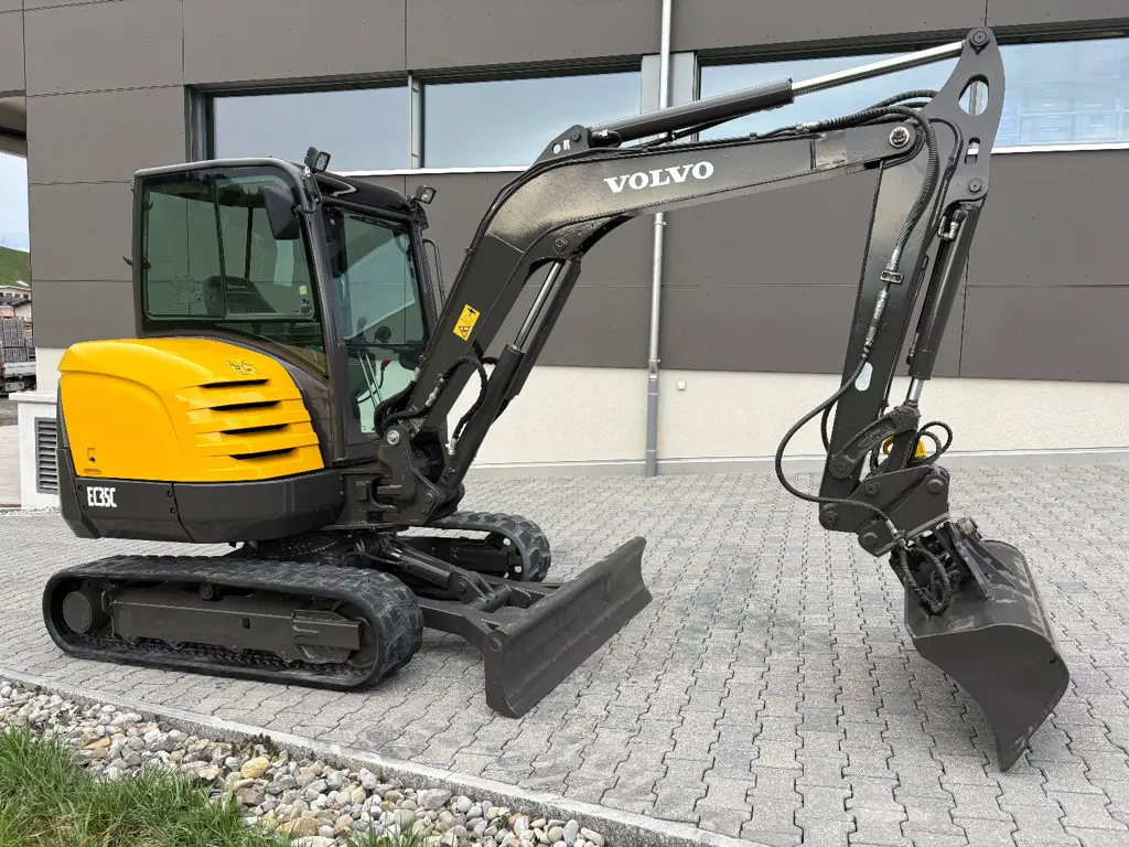 Volvo EC35C Bagger