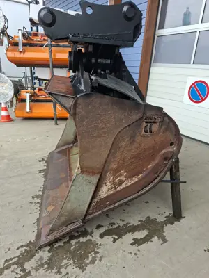 LRT-Avesco Schwenklöffel für 25t-Bagger