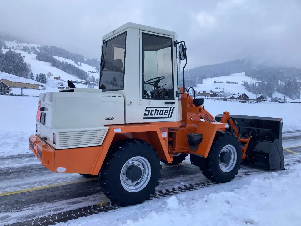 714c20d5-2f18-42ac-9150-11d0b116f3de-Schaeff SKL 831A Pneulader (3).jpg