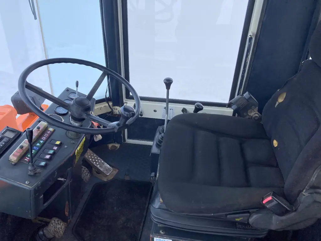 4df982df-1b9a-41a0-b3c9-5906467a5f10-Schaeff SKL 831A Pneulader (8).jpg