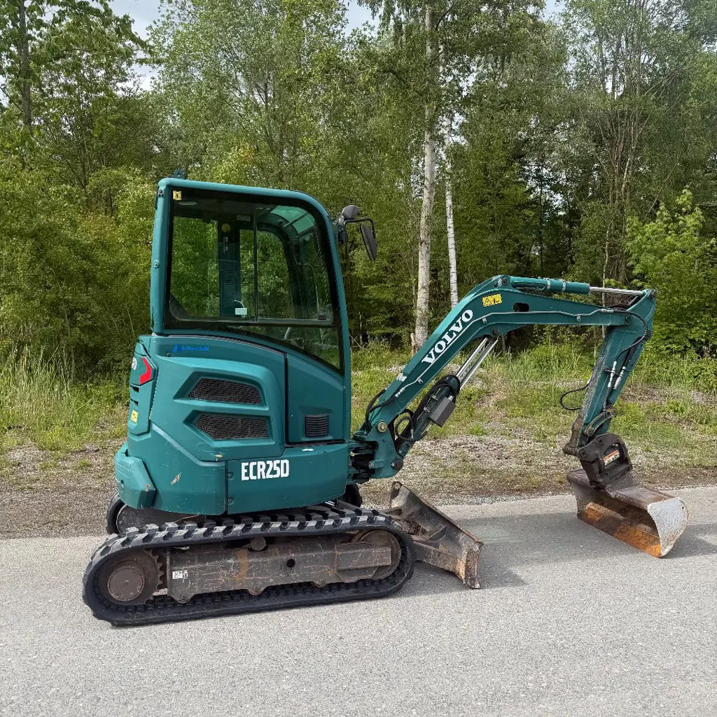 Volvo Bagger 2.5T