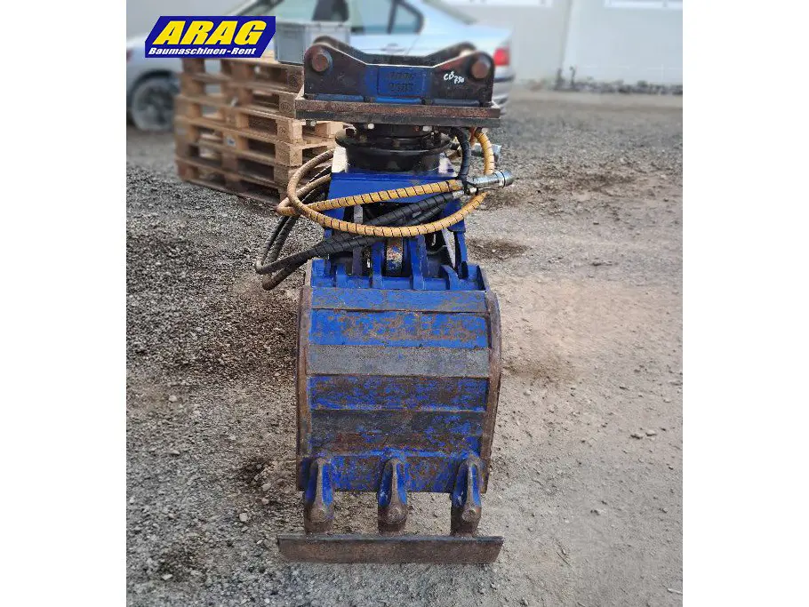 f1ff419f-e13b-4750-a094-1c436fc09a1a-ARAG UG08_ARAG8091_03.jpg