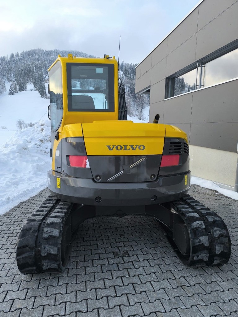 d9230bb7-d87d-48ed-bfa7-8b3babbfc89a-Volvo ECR88 (3).jpg