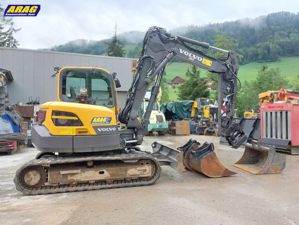 0bb636f1-124f-4fe8-9e4e-1814587ec224-Volvo ECR88D_0000001614_02.jpg