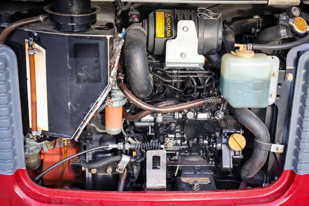 61cbf1e1-4401-4fc4-8134-b8a07c224cf4-TAKEUCHI_TB016-E.39 (4).jpg