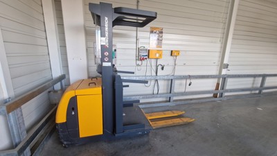 Kommissionierstapler Jungheinrich EKS110L
