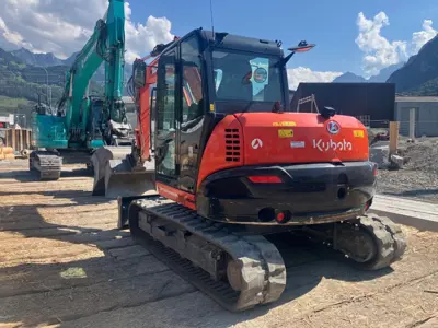 Raupenbagger Kubota KX080 alpha4