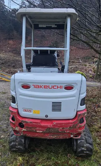 aa65e6aa-f65c-4ba3-8fbd-ddc25eb98531-WhatsApp Bild 2025-12-05 um 08.jpg