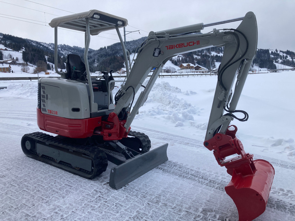 9f406140-44b8-4a2e-9911-b7582fd272ed-Takeuchi TB23R (2).jpg