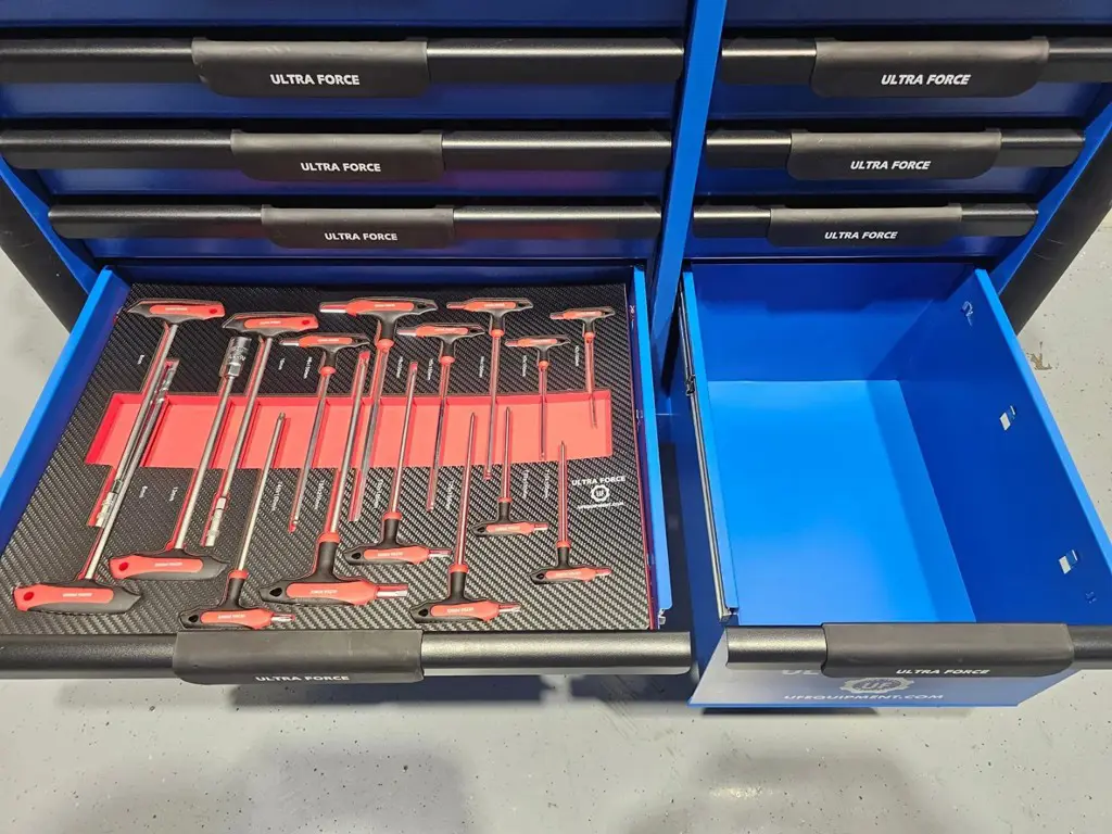 c689a82c-28fa-4f65-a9fe-066a9f1c9178-25 conv.jpg