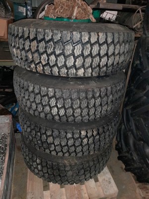 Winter Kompletträder zu Kramer (320) Radlader