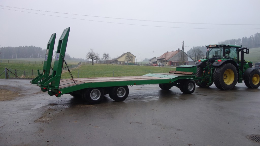 f59e316b-d792-4074-92c2-33ecb6dc0fb8-EKZ 001.jpg