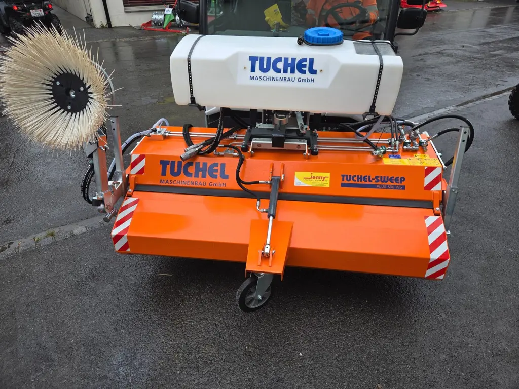 Kehrmaschine / Tuchel / Plus 590 Pro