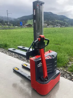 Hochhubwagen Linde Elektro 1500 kg