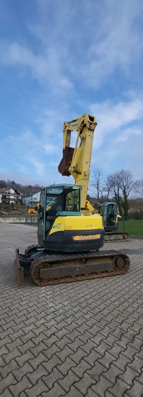 6d83bc11-f5fa-48d4-be3f-9fe4c6323b30-Video Yanmar B7.jpg