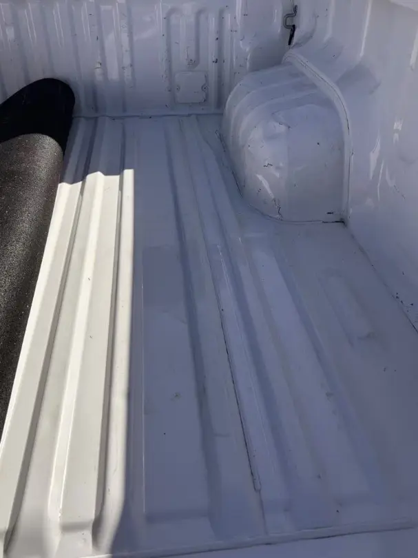 8bdd55ed-c346-4978-813f-34ceb2f59f0b-f535d423-caef-4183-b632-a9ef12844f8a conv.jpg