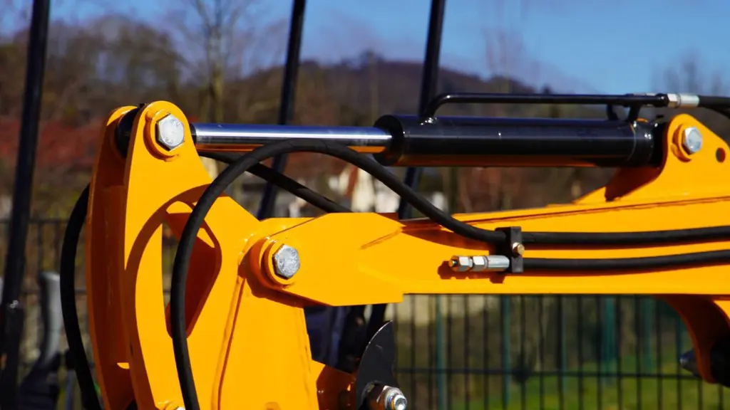 1d115019-09df-4d7d-bb60-5da457ab0b63-Minibagger ersatzteile Zylinder.jpg