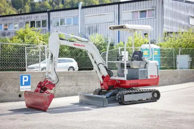 Mini pelle Takeuchi 1600kg - E.57.23