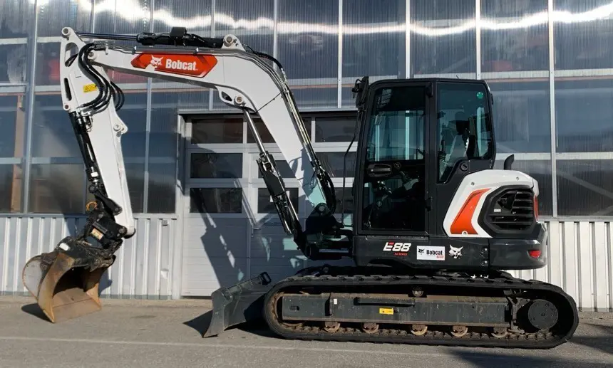 08b95d59-65f6-4042-b0bc-3c4896bb3a7a-leiserag-bobcat-E88-Bagger 2jpg.jpg
