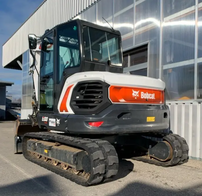 66109482-6e59-4a6a-919d-c8c0e00c1f33-leiserag-bobcat-E88-Bagger 1jpg.jpg