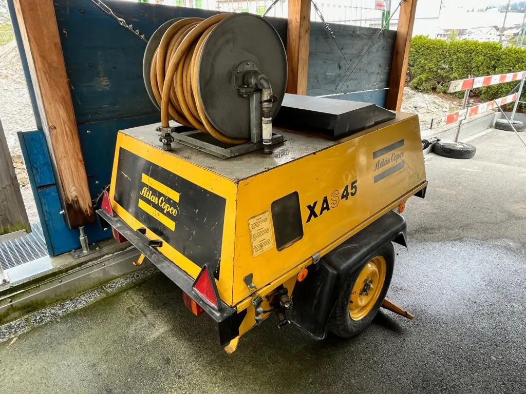 6229fd18-66c1-4c59-bdbd-5372605cd658-Atlas Copco_Kompressor XAS 45 DD_ (7).jpg