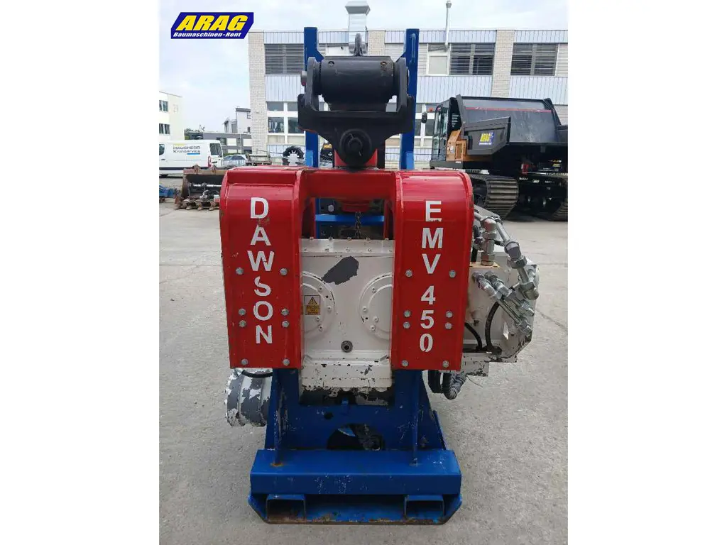 5fa30059-29f3-4806-a226-ef403533b924-dawson_EMV450_ARAG4960_002.jpg