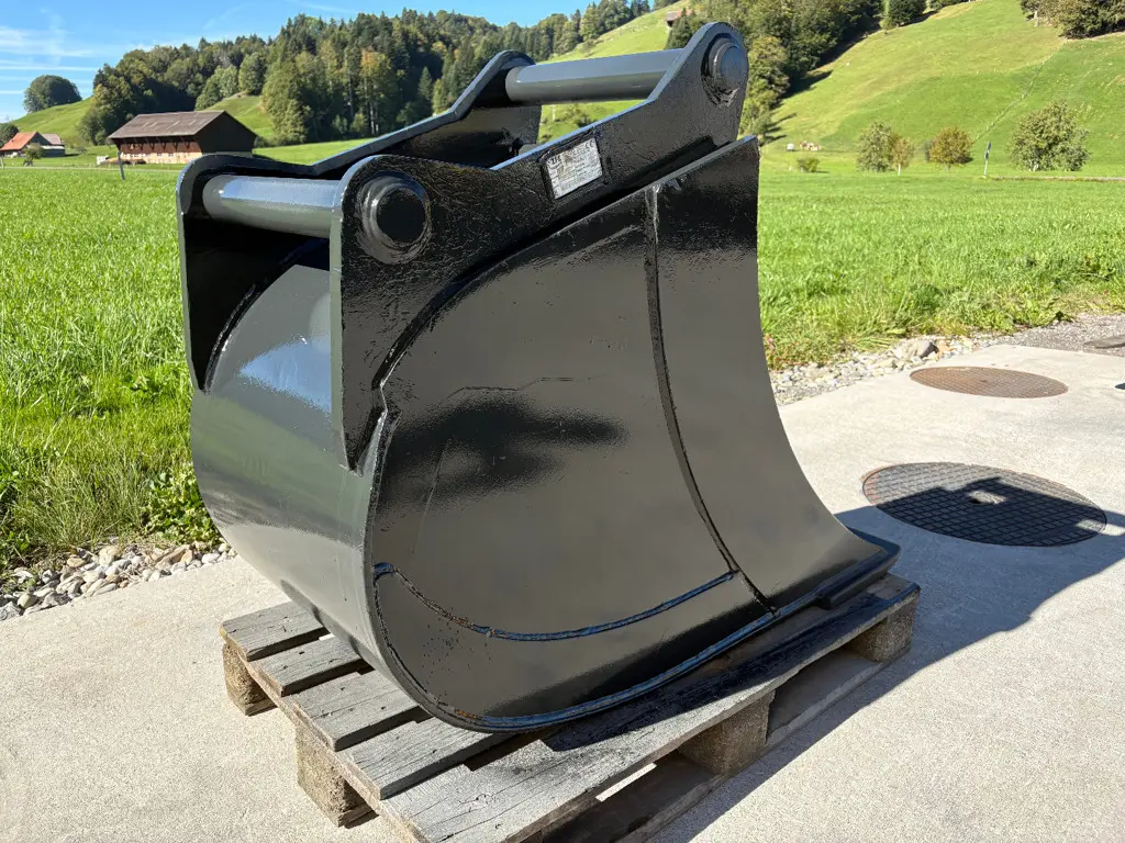 7b4d9c11-1d62-495f-b460-264c86a20ae4-Grablöffel 15To, 65cm (2).jpg