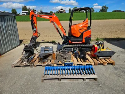 Top Angebot, 2.7t Bagger mit viel Zubehör!!