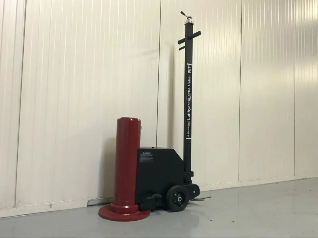 b4f24ef0-c6ea-4d5a-a64f-628205db02d6-1 conv.jpg