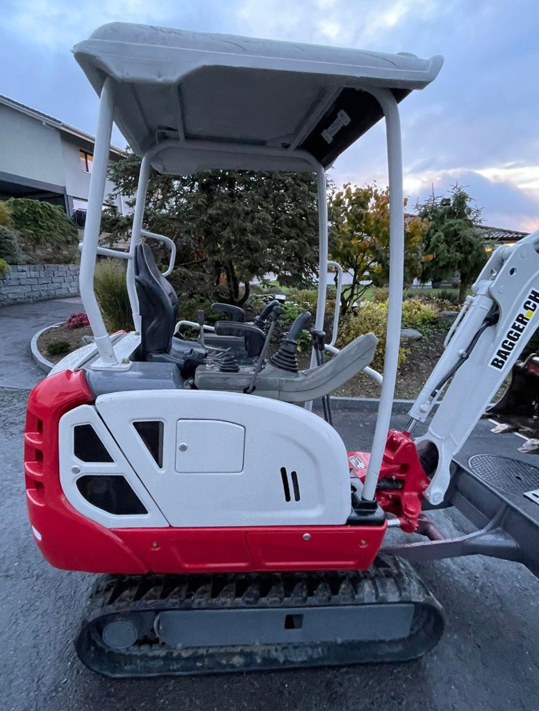 b6c304f5-7496-4a7e-8d54-5e952f9a5521-WhatsApp Bild 2025-10-21 um 08.jpg